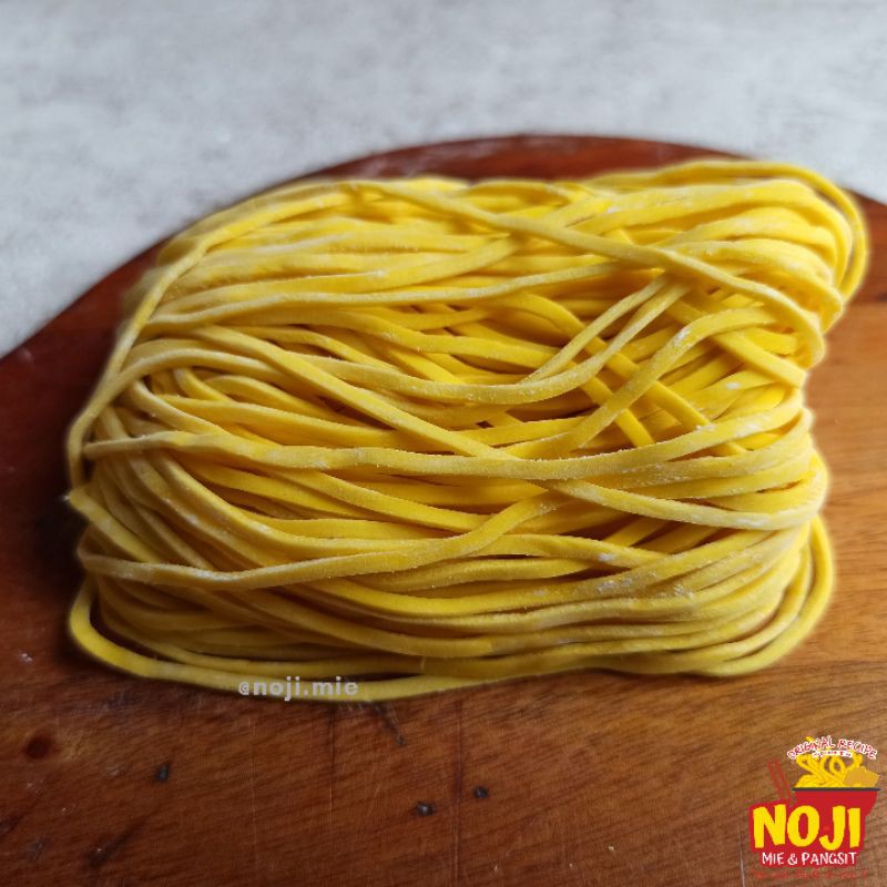 Noji mie Ramen kuning mentah 1kg