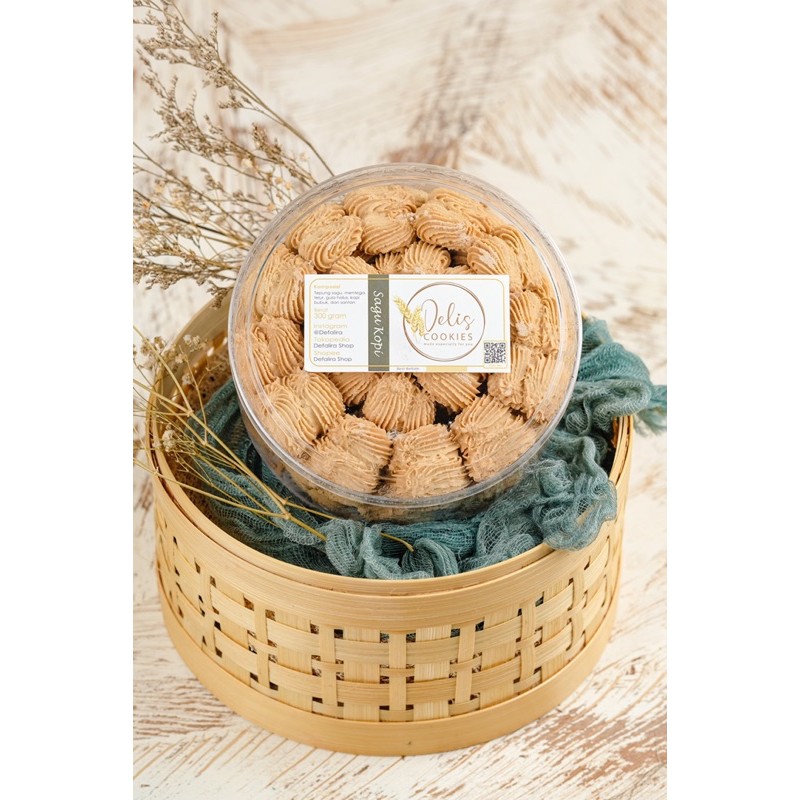 

Kue Sagu Kopi 300gr Toples - Delis Cookies by Defalira