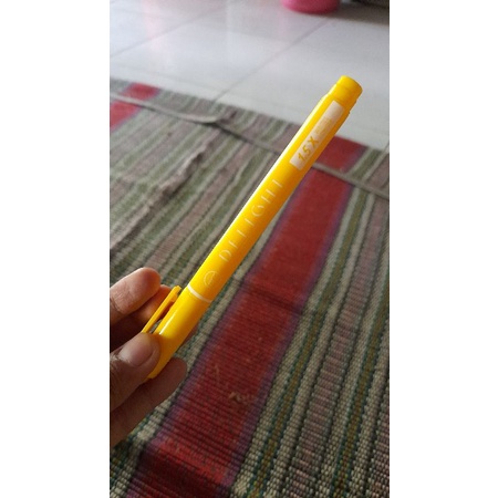 

Deli Highlighter 1.5 Writes Longer Kuning Cerah 1-4mm Penanda Catatan Stabilo Ballpoint Warna