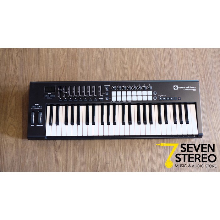 Novation Launchkey 49 Mk3 Midi Controller