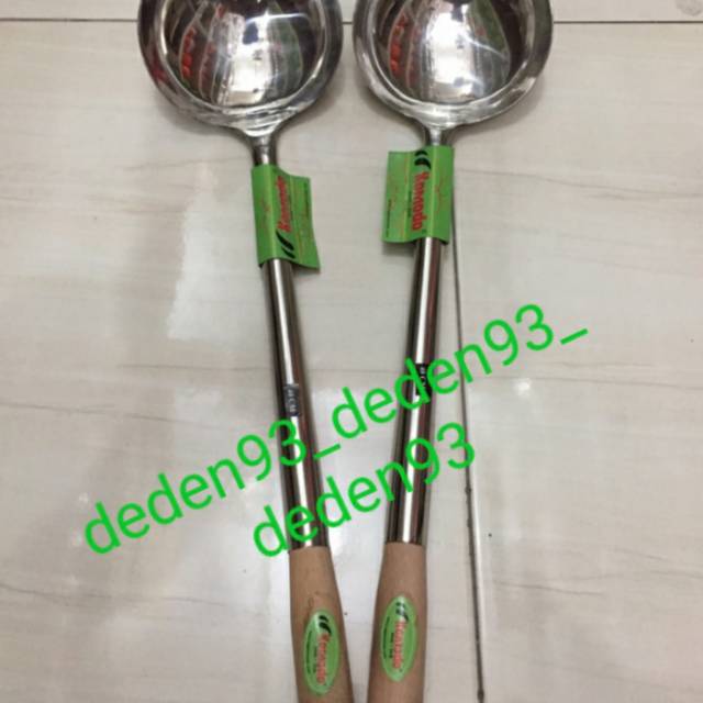 Irus Stainless Steel Centong Sayur Gagang Kayu 38cm/40cm