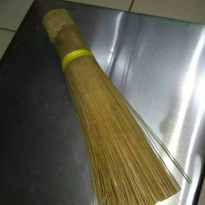 sapu bambu kuali / sapu kuali wajan / sapu pembersih kuali nasi goreng original bambu