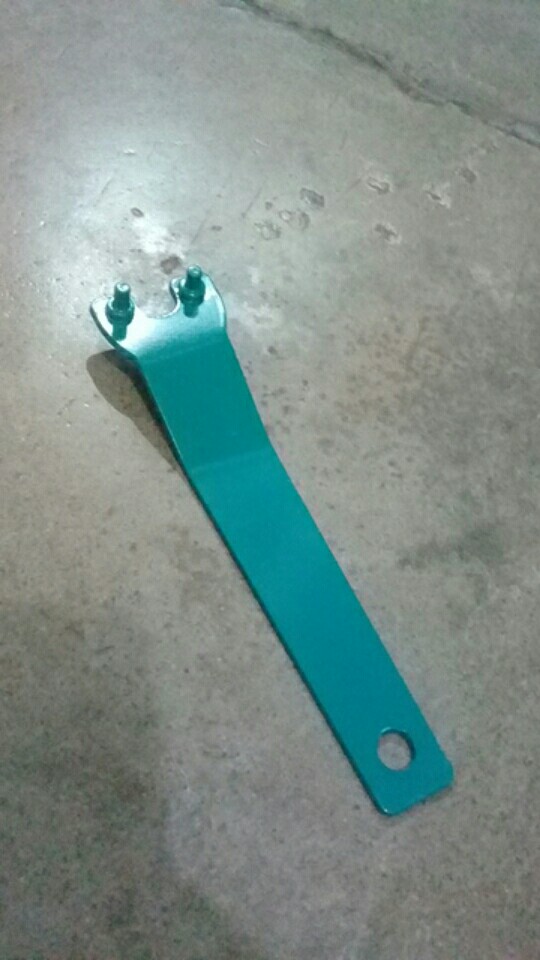 Kunci Gerinda Tangan