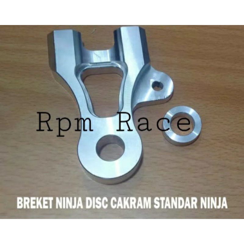 BREKET MONOBLOK 4P BELAKANG NINJA R DAN RR DISK CAKRAM BEKAKANG STANDAR FREE STIKER TOKO