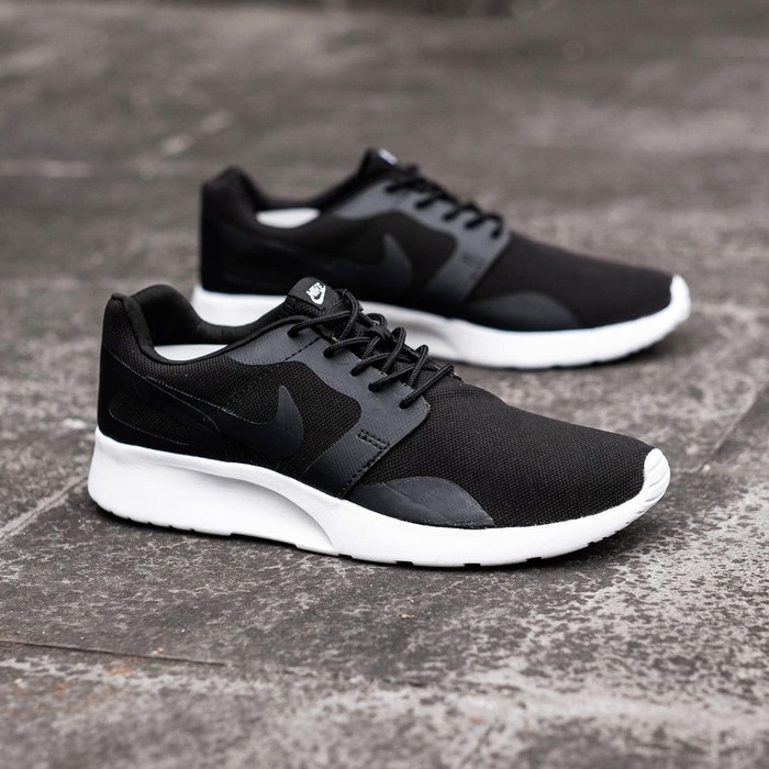 sepatu nike kaishi run