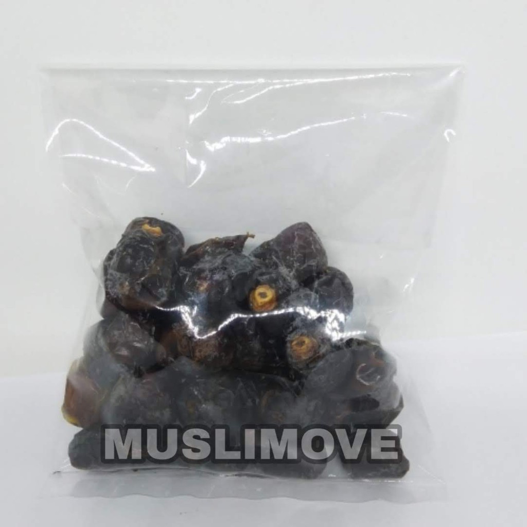 

Kurma Madinah 1/4 - Bertekstur Kenyal Dan Manis