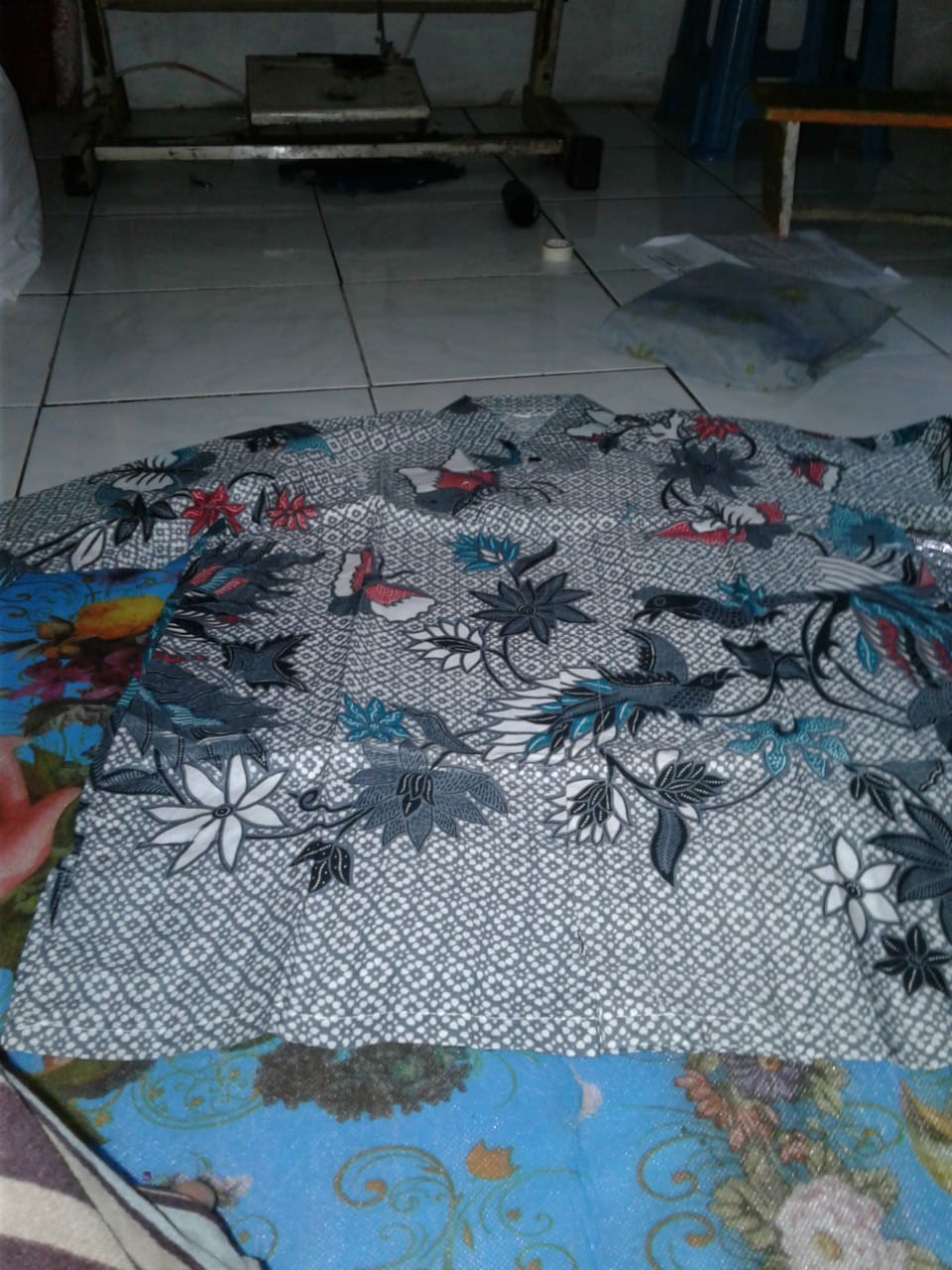 Batik Couple Keluarga Sania Ruffle Ori Ndoro Jowi Dnt Kupu Putih