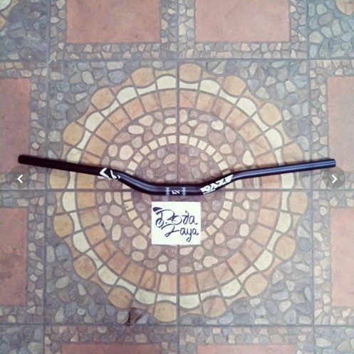 STANG SEPEDA MTB ALLOY RAZE ENDURO 31.8 780MM HITAM