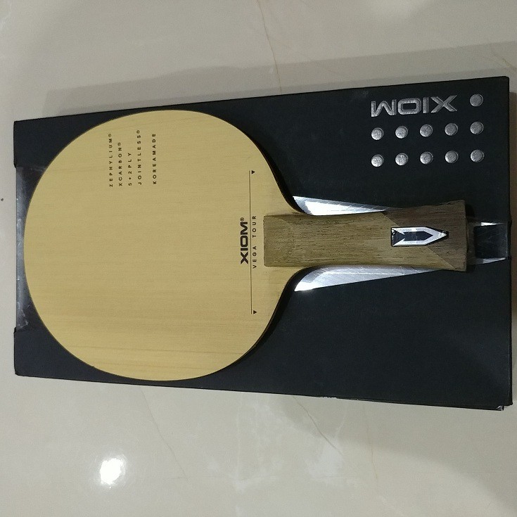 Blade Xiom Vega Tour bat pingpong
