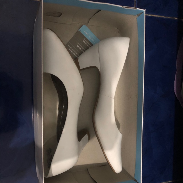 SOLD Heels Comfort Plus by Payless