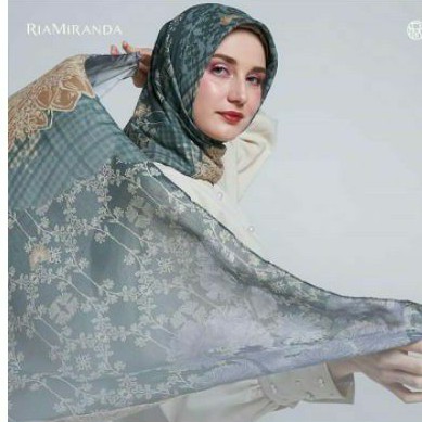 preloved fobi scarf ria miranda