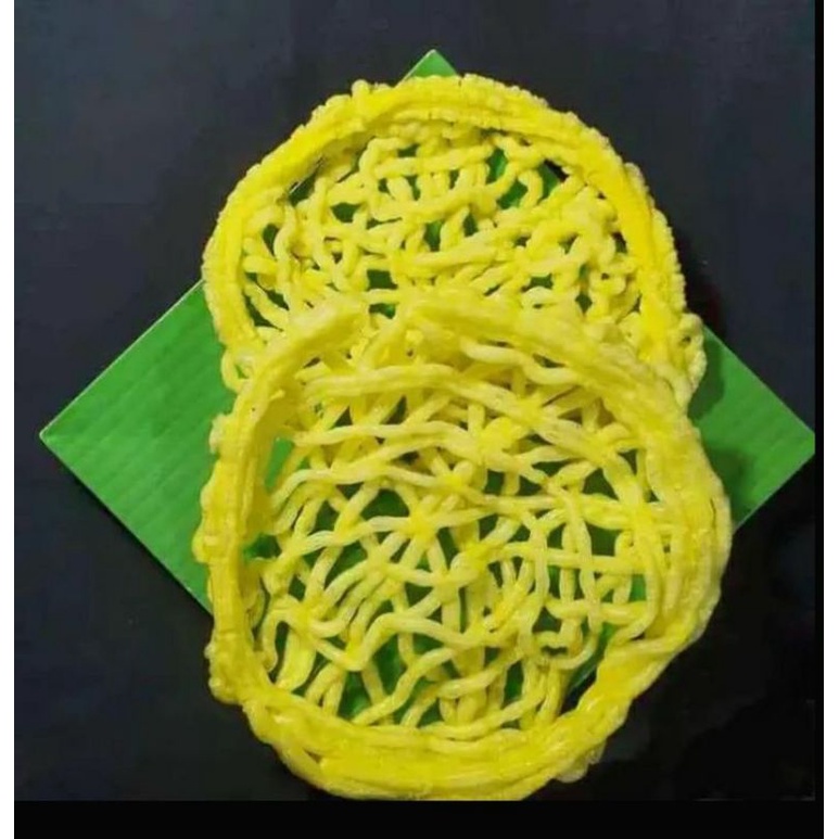 

Kerupuk mie kuning mentah isi 100gram