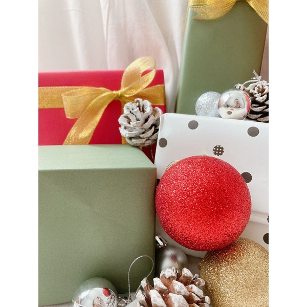 

Extra Christmas Gift Wrapping / Ekstra Bingkisan Kado Natal Hampers