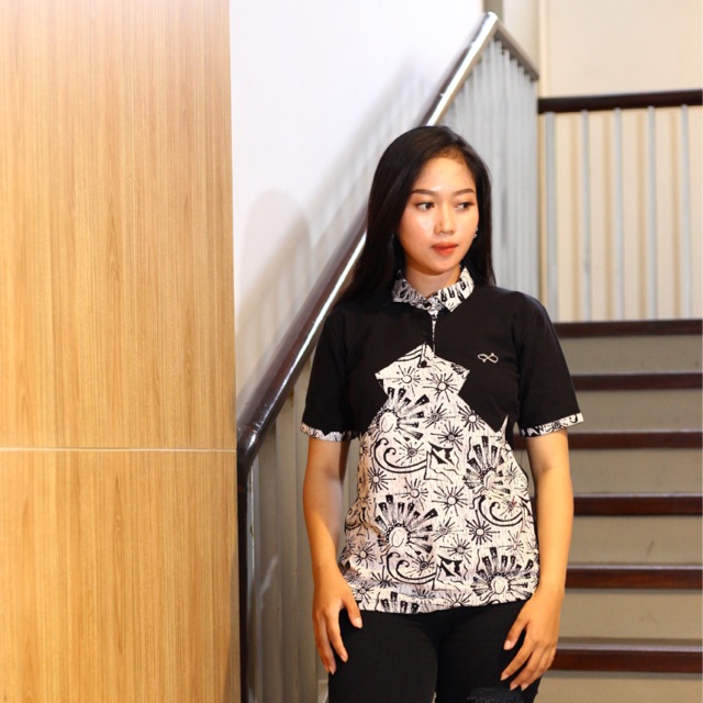 Loyal Kaos Polo Batik Hitam Modern Wanita M L XL XXL