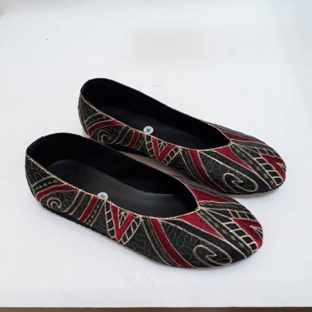 etnik fashion sepatu wanita flat slip on bordir primitif