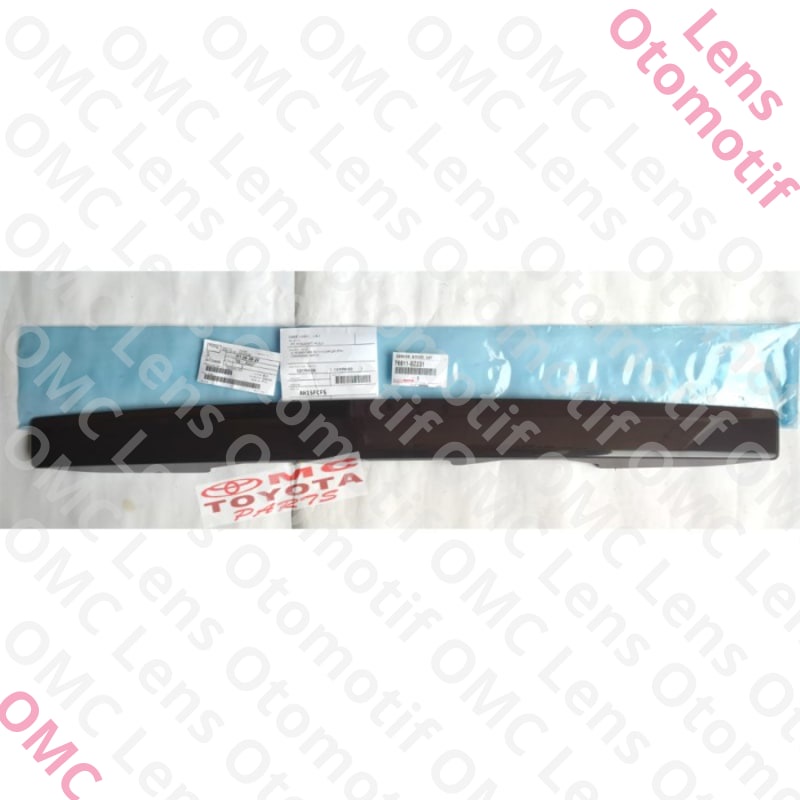 (100% ORIGINAL EM ) List Pintu Bagasi Trunk Lid Garnish Avanza Xenia All New 76811-BZ231 Bagus Gan