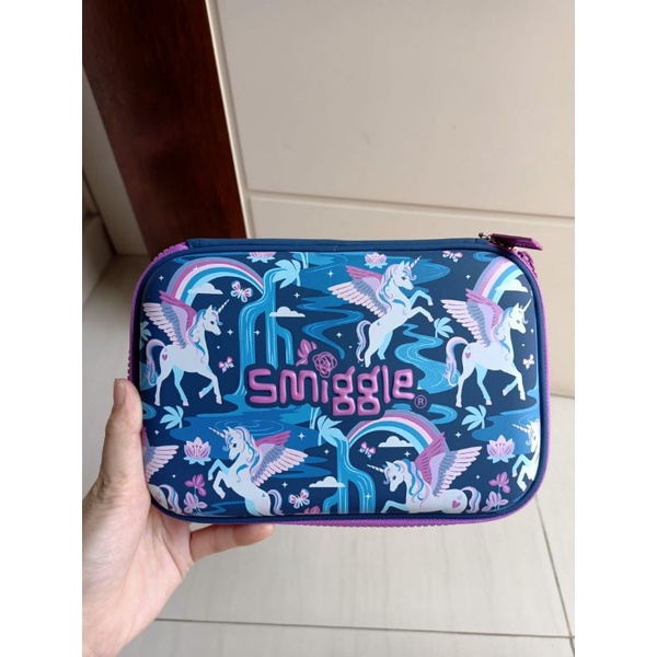 

PENCIL CASE SET SMIGGLE- KOTAK PENSIL ANAK SET