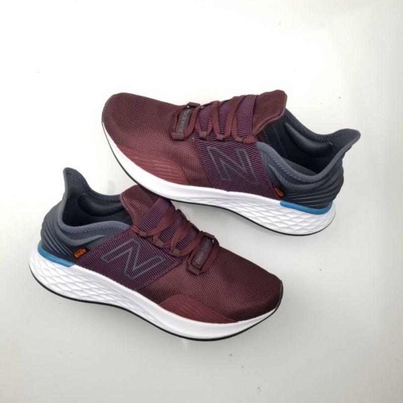 NEW BALANCE FRESH FOAM ROAV MAROON