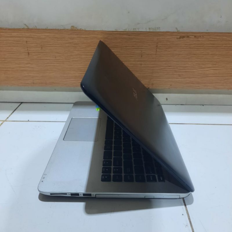 Laptop Asus X455LN, Core i3-4030U RAM 4GB/ HDD 500GB  NVDIA GEFORCE 840M 2GB WINDOWS 10 SIAP PAKAI