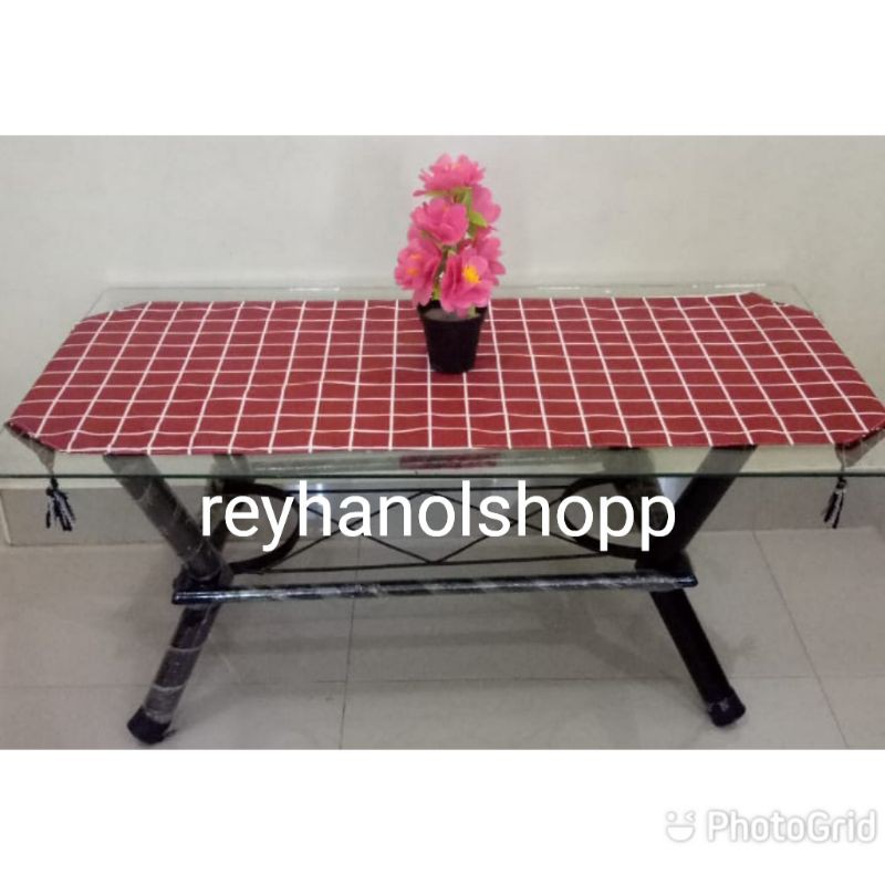 Taplak Meja / Table Runner