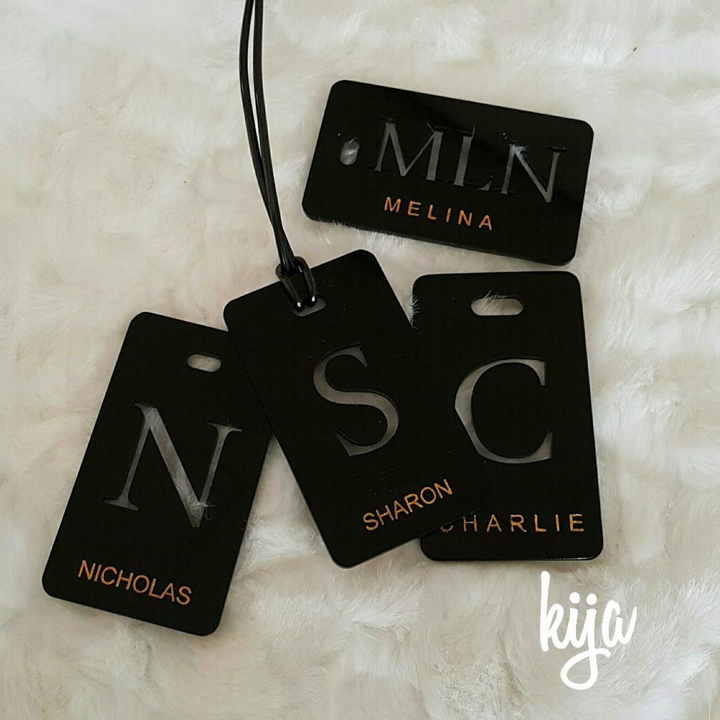 

ACRYLIC BAG TAG INITIAL CUSTOM