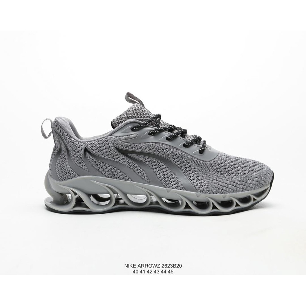nike arrowz
