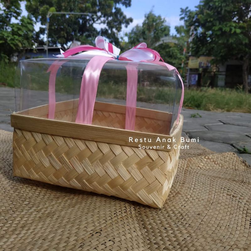 

Promo Besek Mika Tinggi Pita UK 22cm, Wadah Hantaran, Tempat Seserahan, Anyaman Bambu, Mahar Pernikahan, Anyaman Bambu, Wadah Nasi