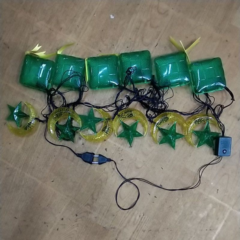 Lampu hias ketupat bulan bintang besar