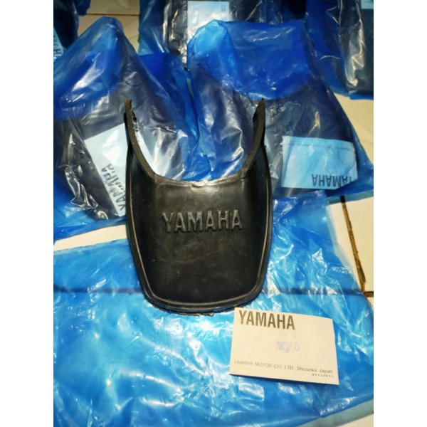 kepet air pet Yamaha v75 v 75 v80 v 80 air mud guard kepet lumpur spakbor belakang motor Yamaha v75 