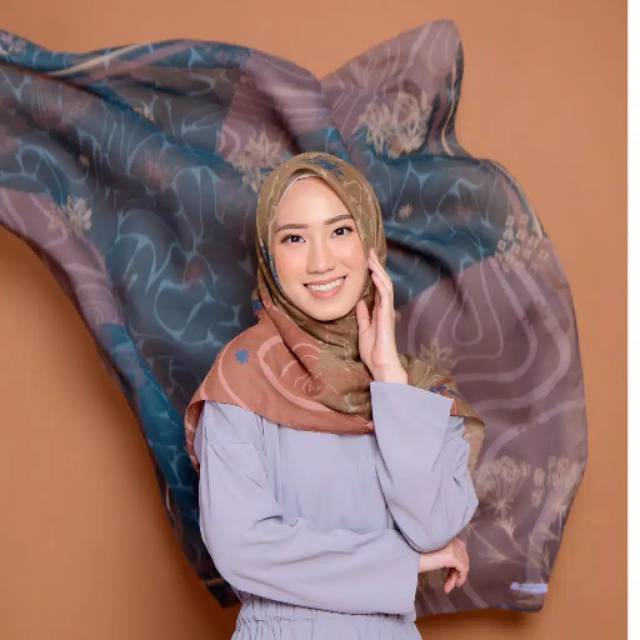 ZM zaskia mecca - maluku Choco scarf kerudung segi empat wangi water splash