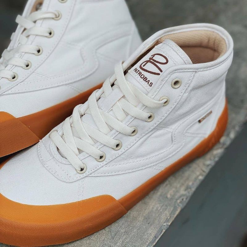 Patrobas Equip White Gum