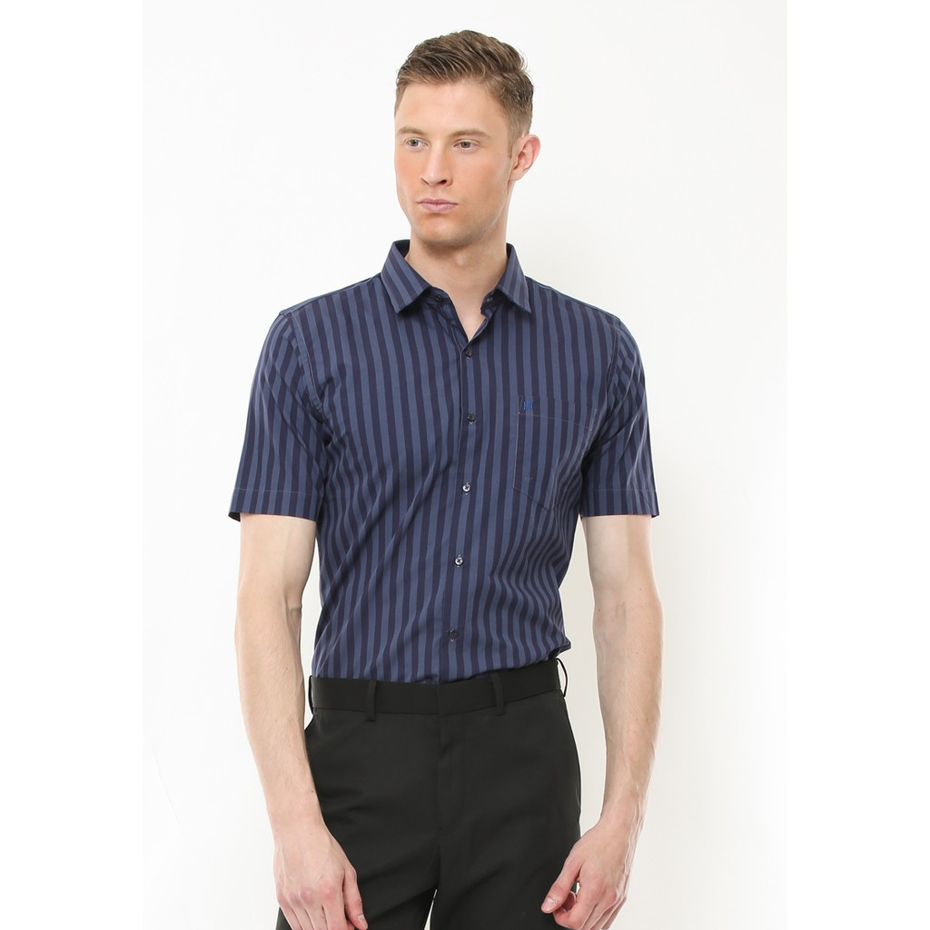 Johnwin - Slim Fit - Kemeja Formal - Motif Garis Vertikal - Biru - FSH.650.K388.725.C-S/S - Free key