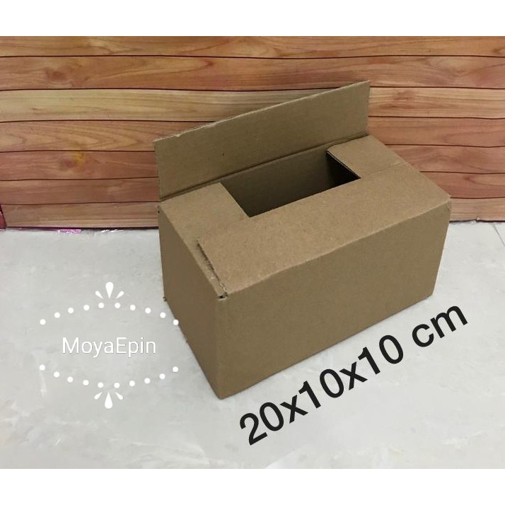 

kardus/karton/box uk.20x10x10 cm