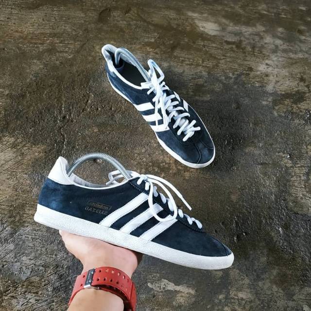 adidas gazelle second