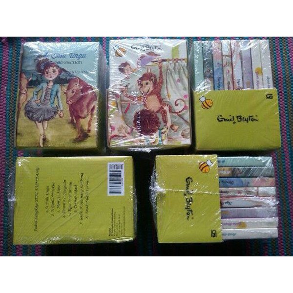 Box Set Seri KumbangSoft Cover
oleh Enid Blyton
