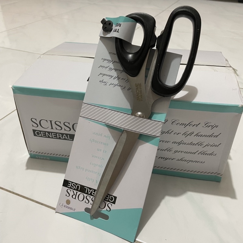 

gunting kain merk janome/ gunting kain 8.5” bahan stainless tajam