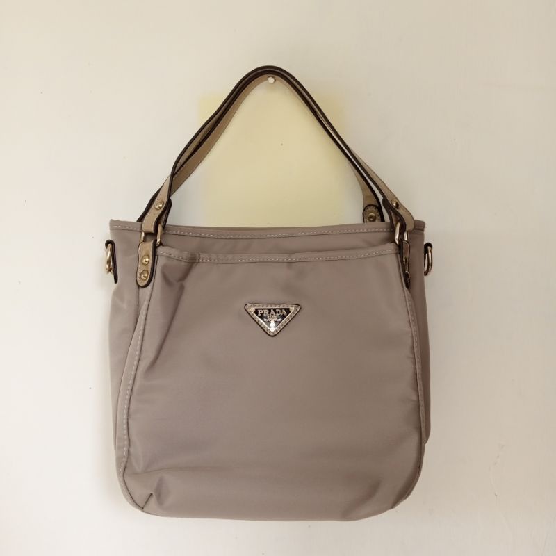 Preloved Tas Wanita Prada Milano