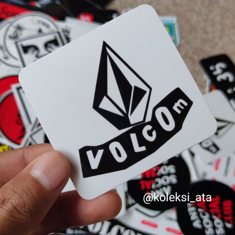 VOLCOM STIKER