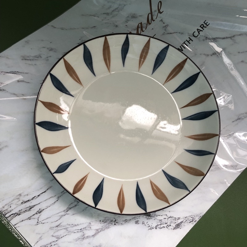 P 97 Piring Keramik Motif Dot 20cm Tanggung Cekung Jepang Korea Style-Great Wall Rendah