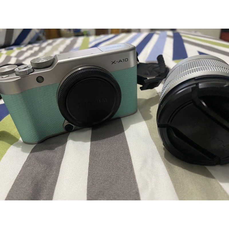 KAMERA MIRRORLESS FUJIFILM XA 10