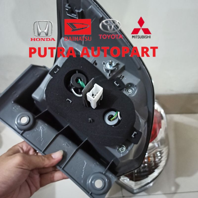 stoplamp lampu stop fortuner 2012-2016 original