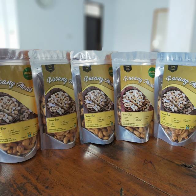 

Medeinaja Kacang Mede original (150gram )