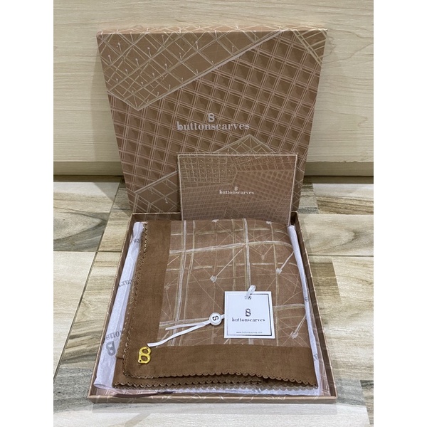 Buttonscarves Louvre Iced Coffee