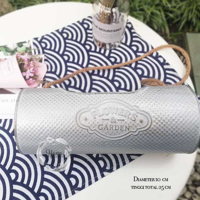 Pot bunga artificial vintage / pot kaleng gantung flower garden