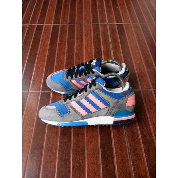 ADIDAS ZX 700