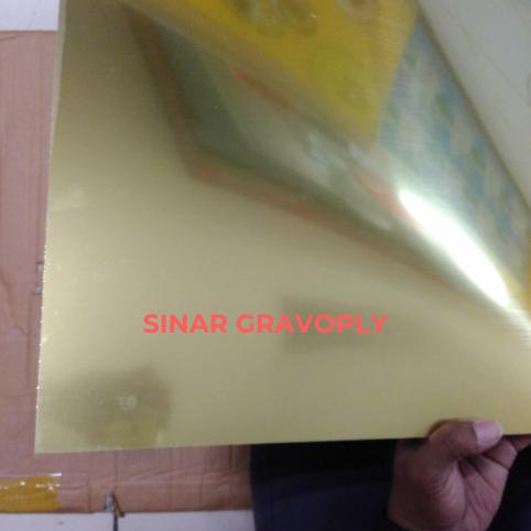 

[[COD]] gravoply gold/bahan name tag/60x120cm tebal 1.5mm OBRAL Kode 578