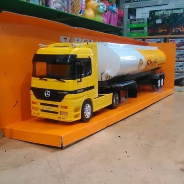 Diecast Miniatur Truck Mercedes Benz Actros Truk Tanki Shell