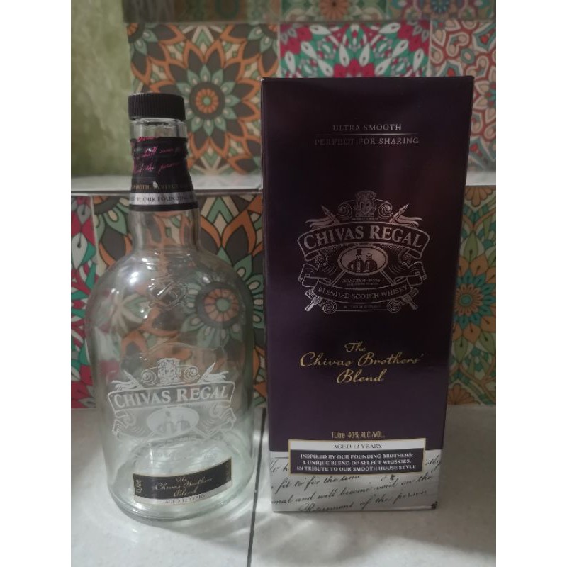 Botol bekas Chivas Regal