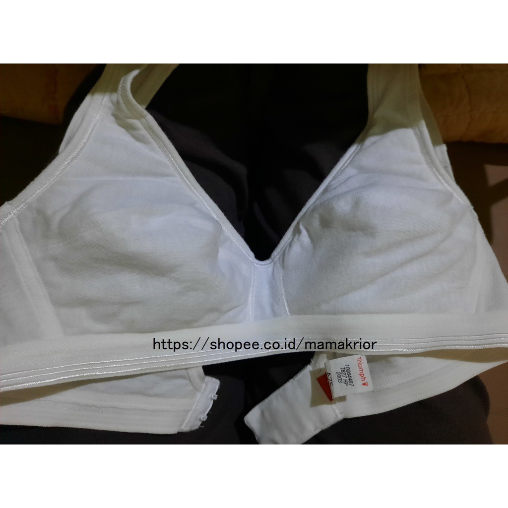 Bra Triumph 34A Putih (ada noda) Bahan 95% Cotton 5% Elastane (bisa request dicucikan). kondisi baru