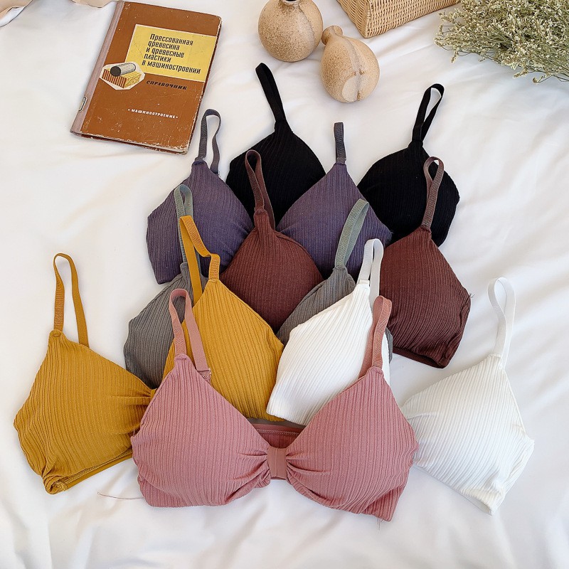 Miss H ~ 020 Bra Wanita Tanpa Kawat Bahan Halus BH Pakaian Dalam Bra Push Up Elastis Sexy